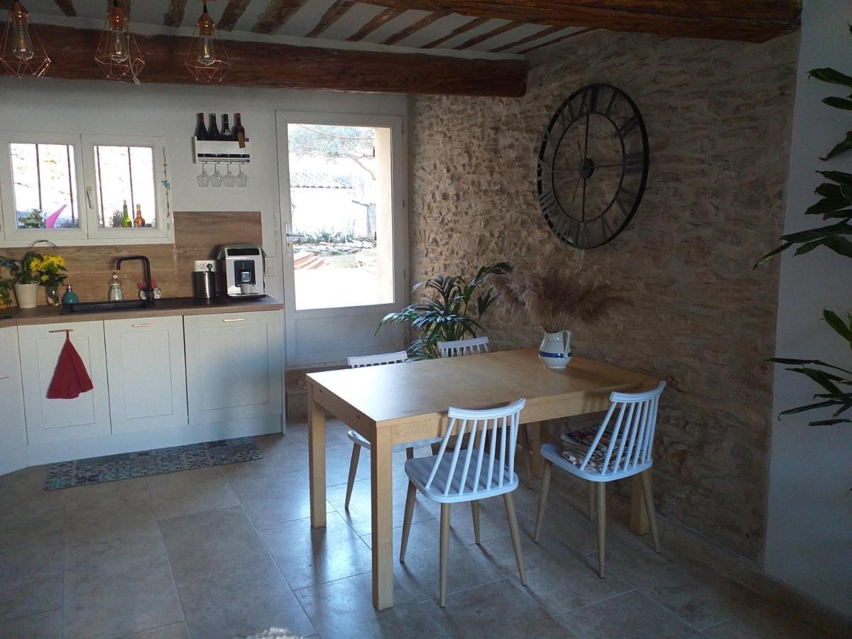 Deux M Bed and Breakfast Villes-sur-Auzon Exterior foto